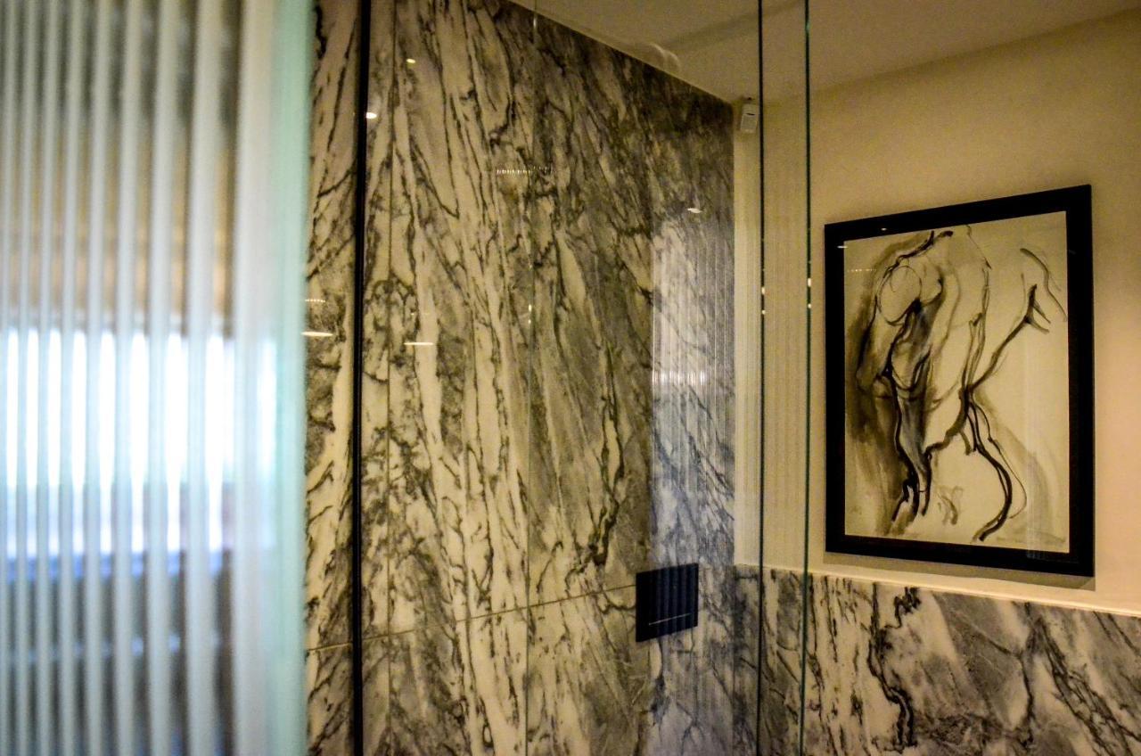 Palazzo Maresgallo Suites & Spa Lecce Exteriör bild