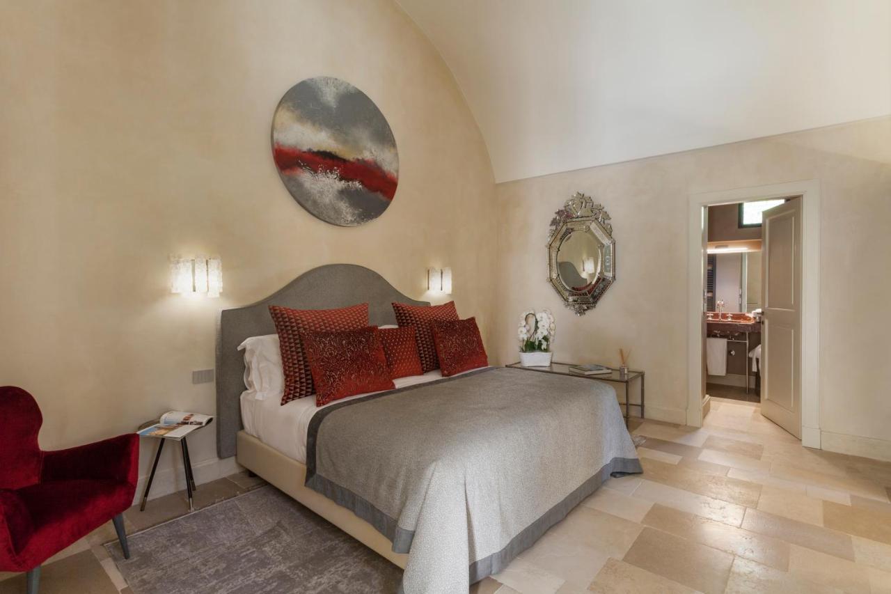 Palazzo Maresgallo Suites & Spa Lecce Exteriör bild